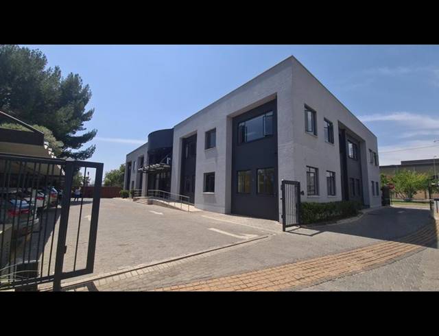 BUSINESS PROPERTY TO RENT IN MENLYN